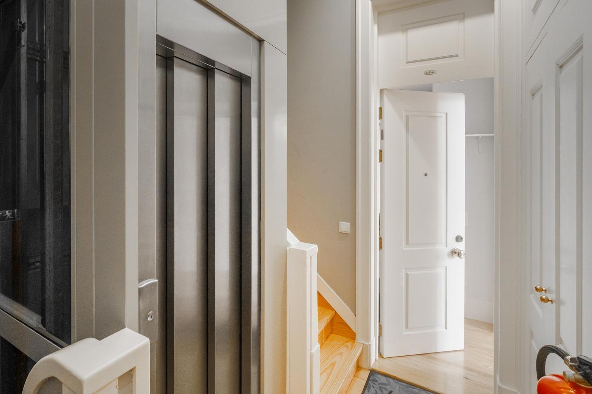 Whome Elegant In Lisbons Historic Downtown Apartment Lissabon