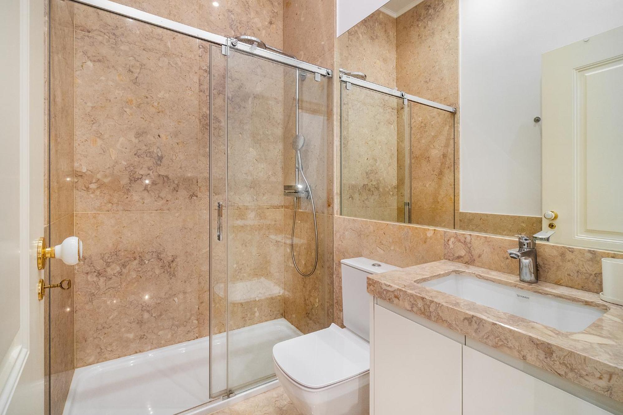 Whome Elegant In Lisbons Historic Downtown Apartment *